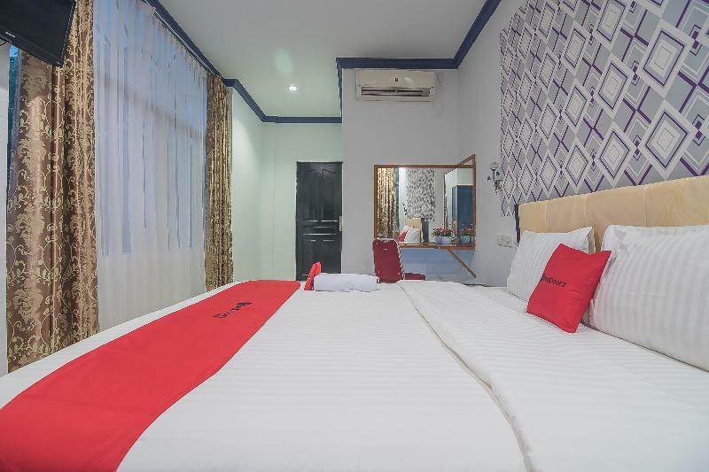 Hotel Reddoorz Near Rsud Embung Fatimah 2*